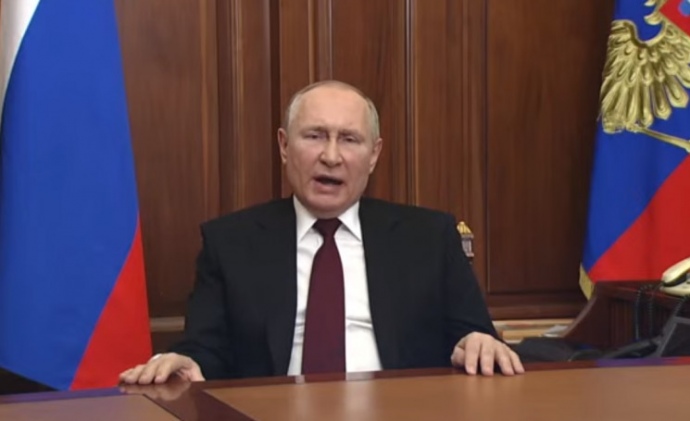 Україна та світ після 21 лютого. Як визнання Путіним “донбаських республік” змінило реальність