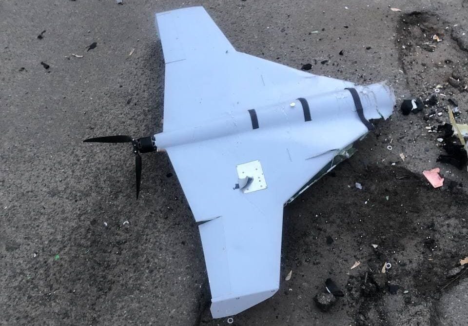 У Києві на Подолі збили ворожий дрон, начинений вибухівкою