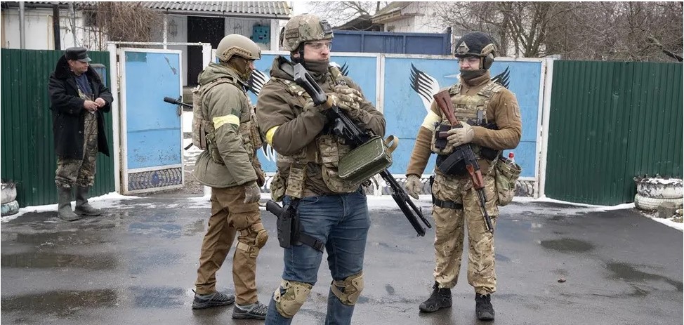Зрадникам України нагадали, яке покарання чекає за співпрацю з ворогом