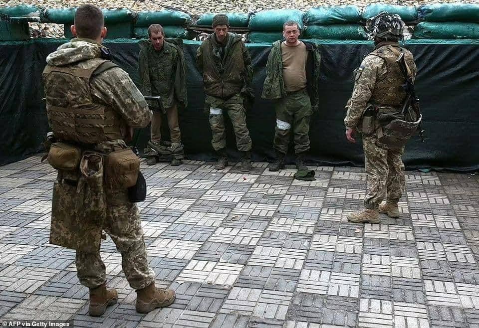 На деяких напрямках ЗСУ проводять контратаку, росіяни здаються в полон або рятуються втечею – Генштаб