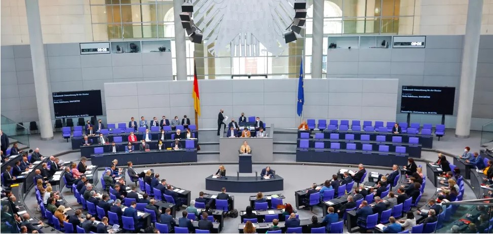 У Німеччині схвалили надання Україні важкого озброєння