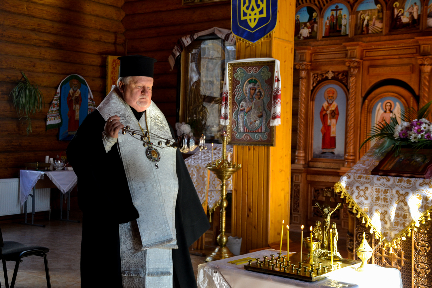 Єпископ Віктор Бедь відслужив літію за всіма закатованими і убитими московськими рашистами українськими полоненими в Оленівській колонії