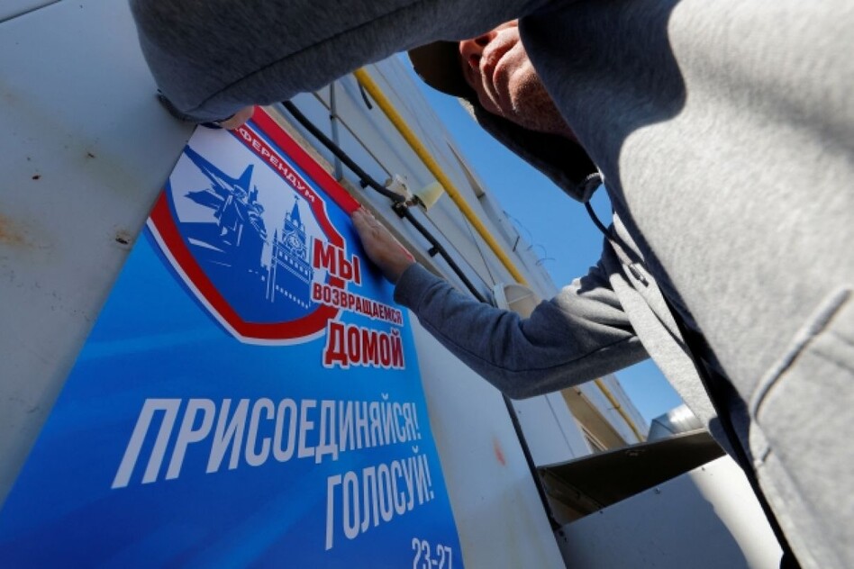 Поспішні «референдуми» та анексія. Хроніка та наслідки
