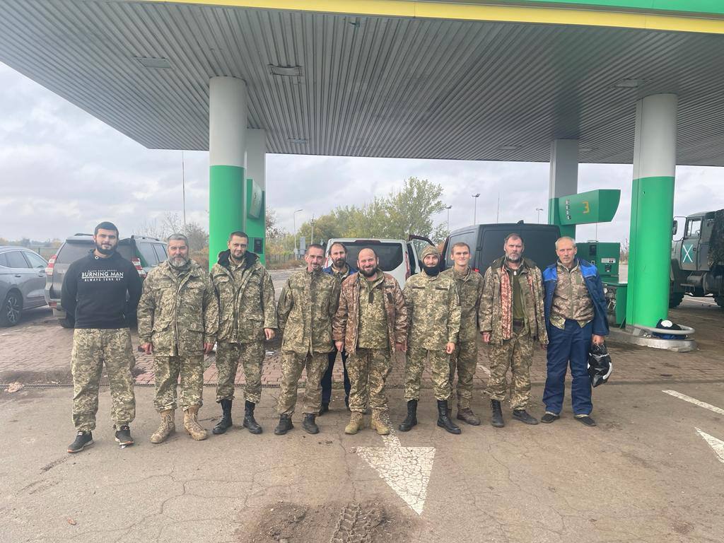 З російського полону звільнили ще 10 українських військових
