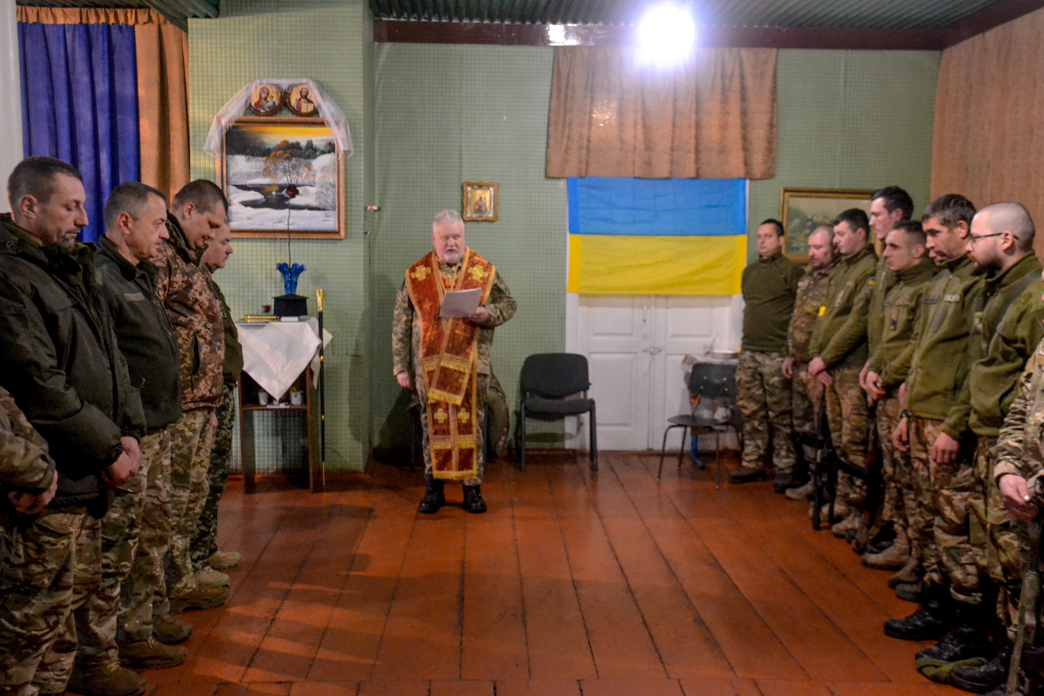 Єпископ Віктор Бедь, в районі виконання бойових завдань бійцями 212-го ОБ ТрО ЗСУ, провів богослужіння та нагородження військовослужбовців