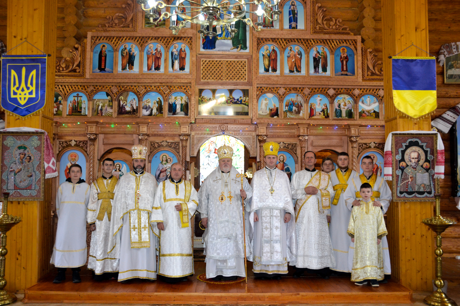 <strong>У свято Різдва Христового, єпископ Віктор Бедь очолив святкову різдвяну Божественну літургію та висвятив у диякони Олега Росоловського</strong>