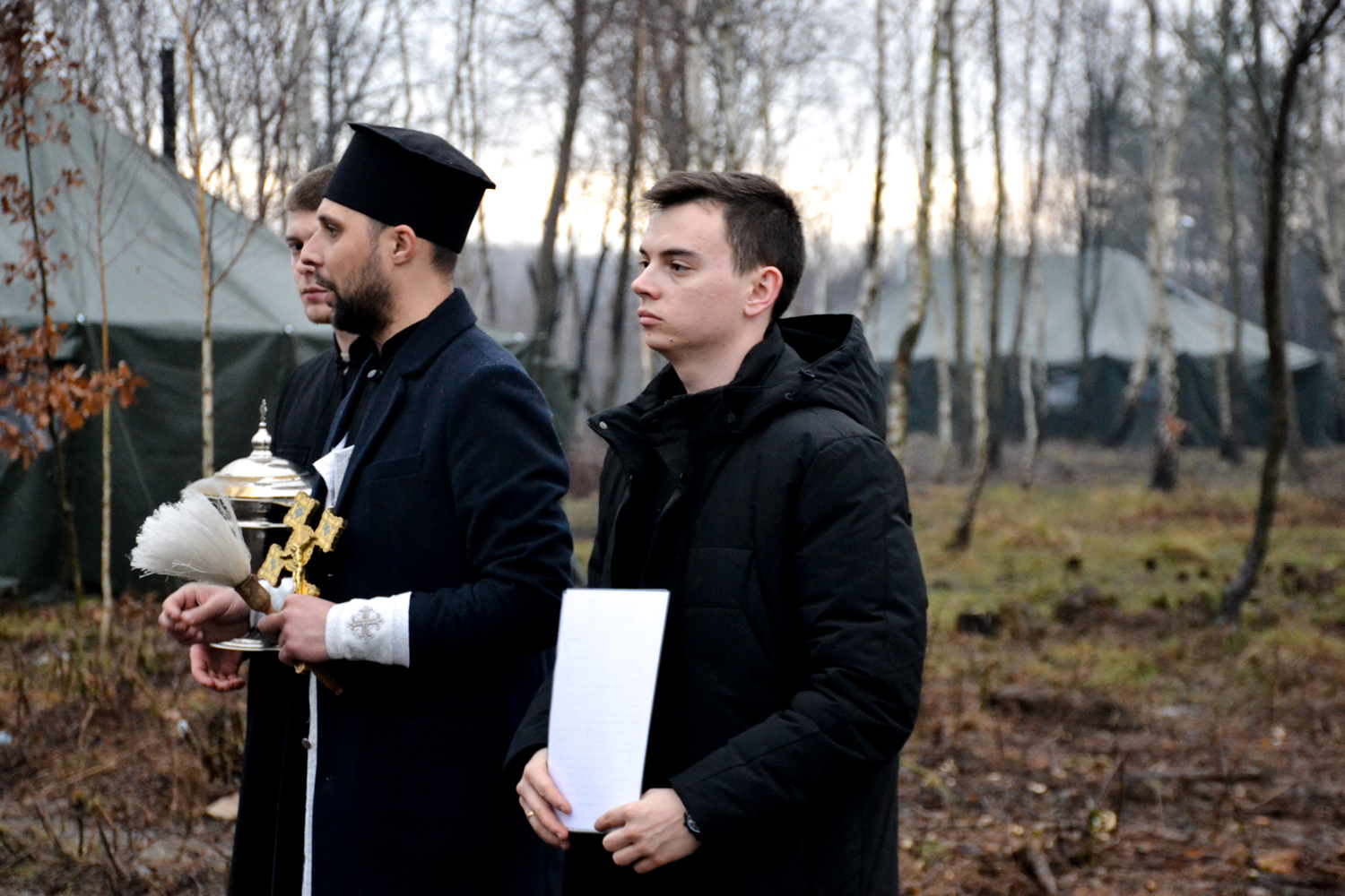 <strong>Представники Мукачівсько-Карпатської єпархії ПЦУ молитовно привітали українських воїнів-захисників зі святом Богоявлення та благословили їх на захист Вітчизни від безбожних московських рашистів</strong>