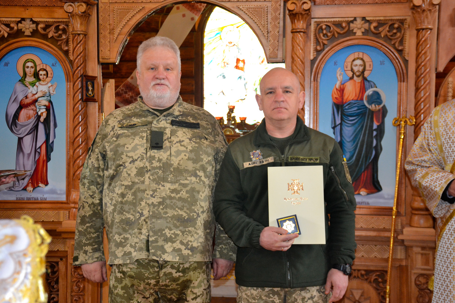 Український воїн-доброволець Василь Ісаков удостоєний ордена Архістратига Михаїла ІІ ступеня
