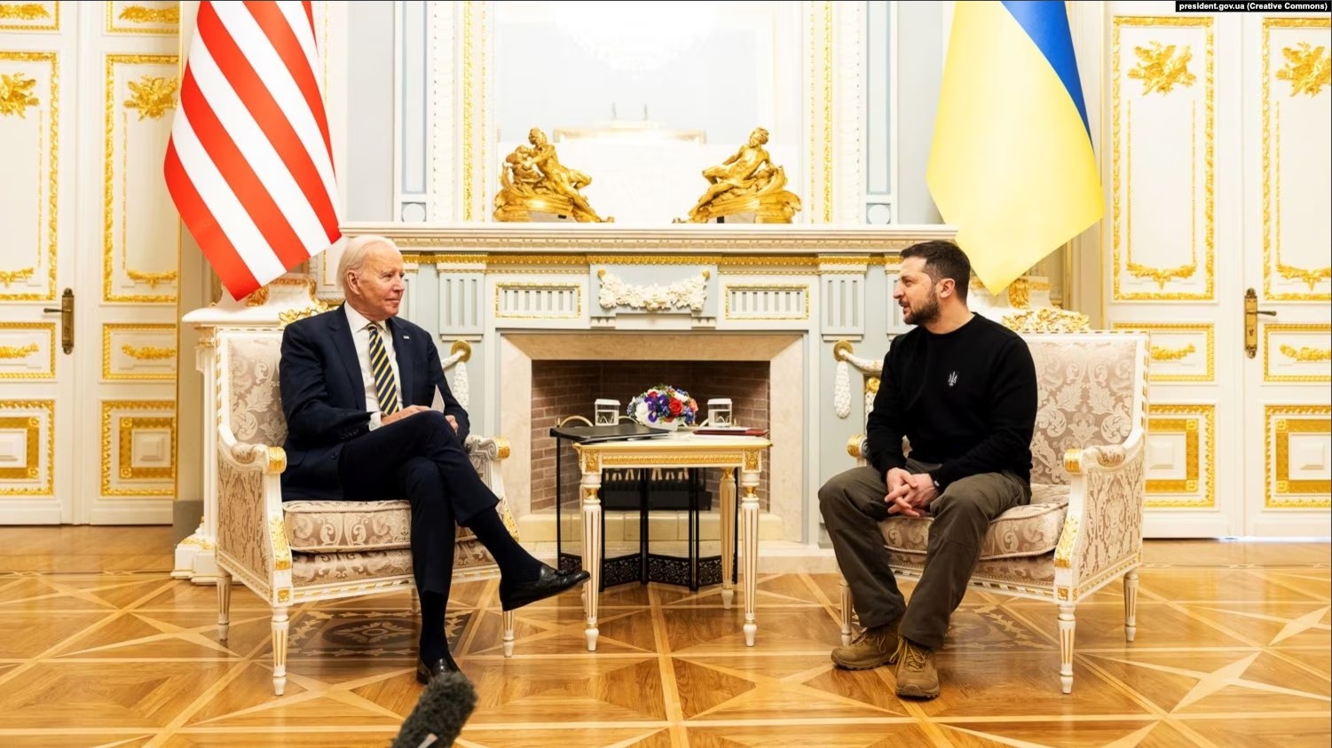 Байден приїхав до Києва і зустрівся з Зеленським