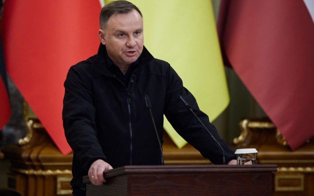 Рахунок йде на тижні, РФ може перемогти: Дуда закликав Захід негайно дати Україні техніку
