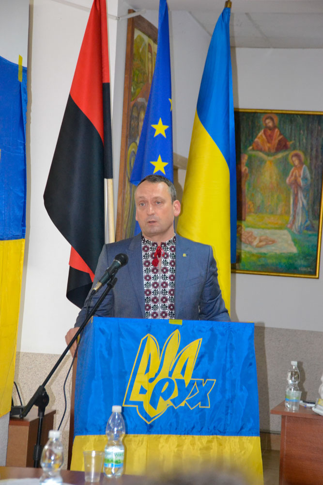 Андрій Корнат: “Треба позбутися тих кайданів, якими тримає нас радянська імперія”
