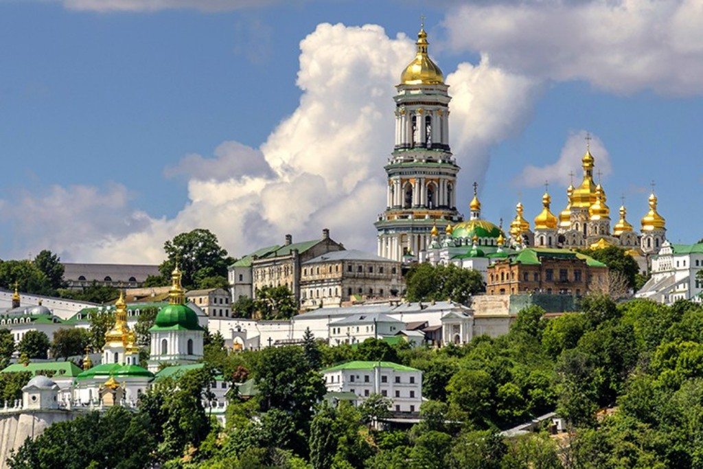 Московських попів законно виселили з Києво-Печерської лаври