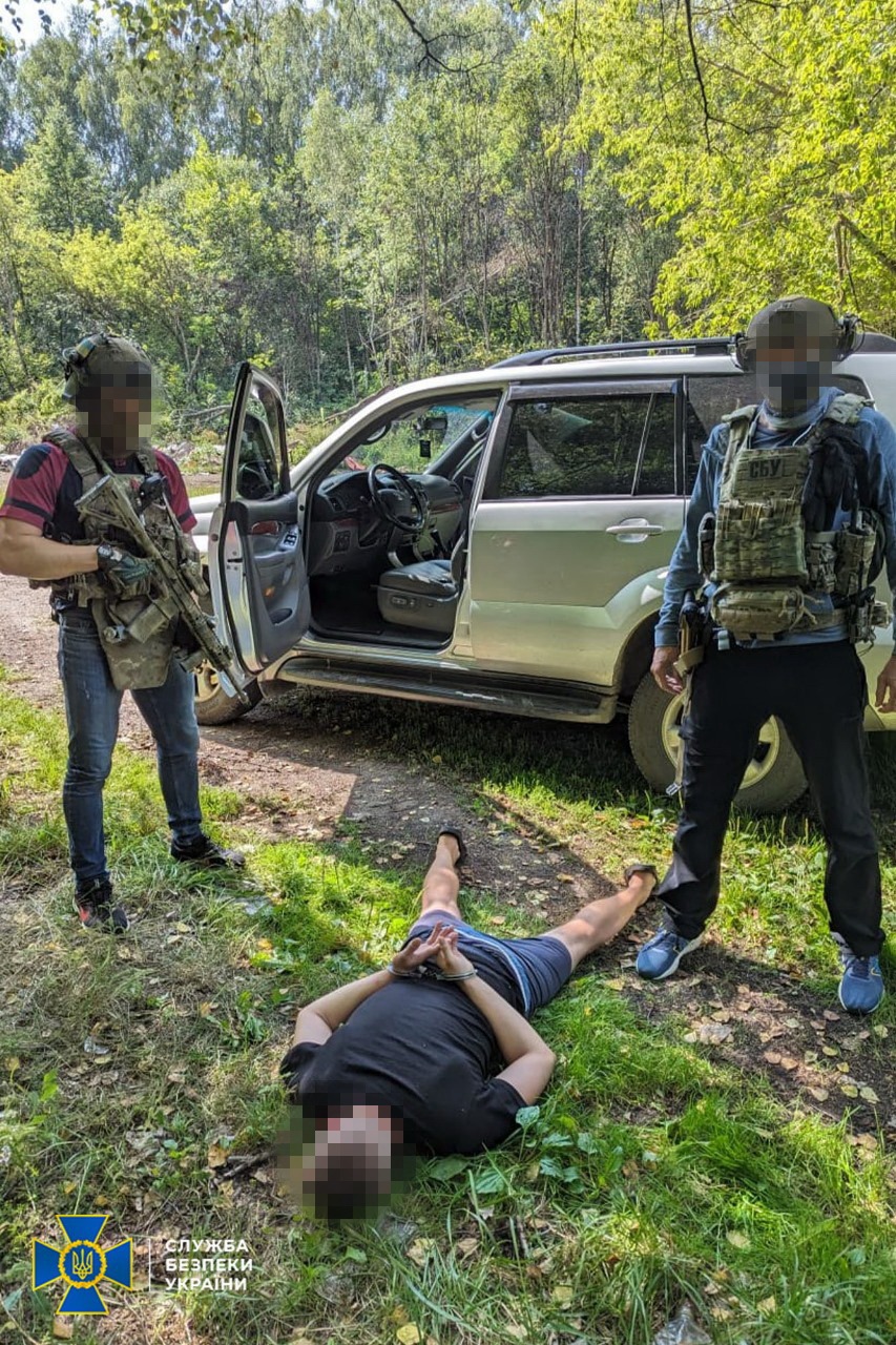 СБУ затримала агента фсб, який шпигував за Силами оборони на північному кордоні України з рф