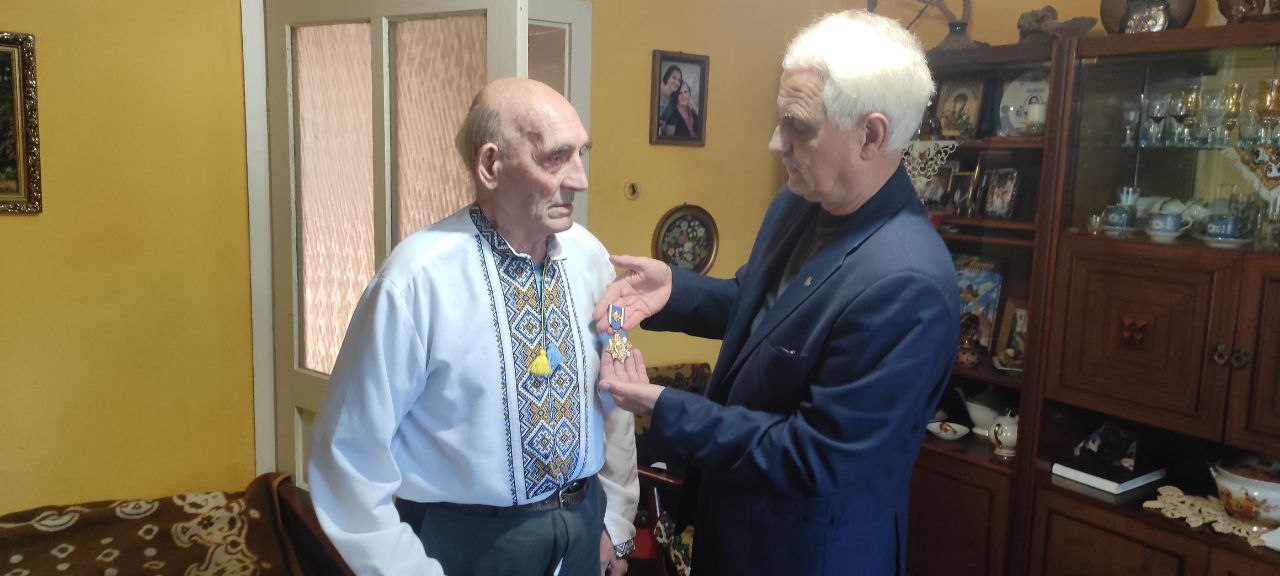 Борець за незалежність України у ХХ столітті Богдан МАНІВЧУК нагороджений орденом «Августина Волошина» І ступеня