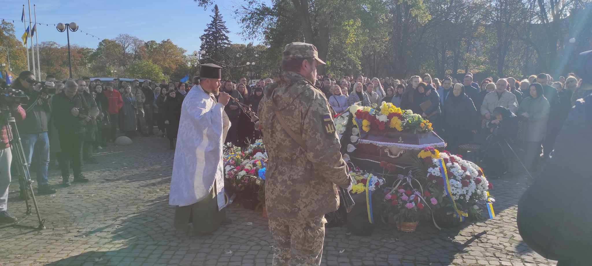 В Ужгороді провели в останню путь офіцера ЗСУ Сергія Кузнєва