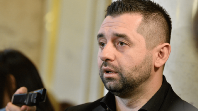 Як Зе-влада хоче перекласти відповідальність за війну на цивільних