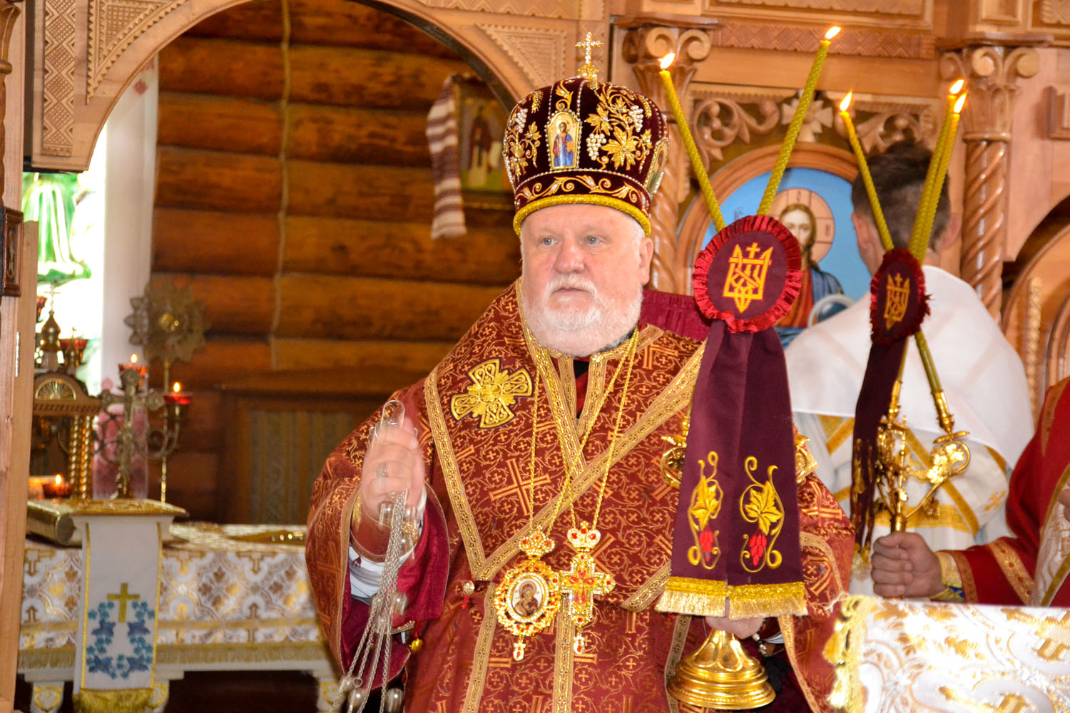 Єпископ Мукачівський і Карпатський Віктор Бедь відслужив молебень до 5-тої річниці об’єднавчого Всеукраїнського Помісного Православного Собору та проголошення Автокефалії Української Церкви