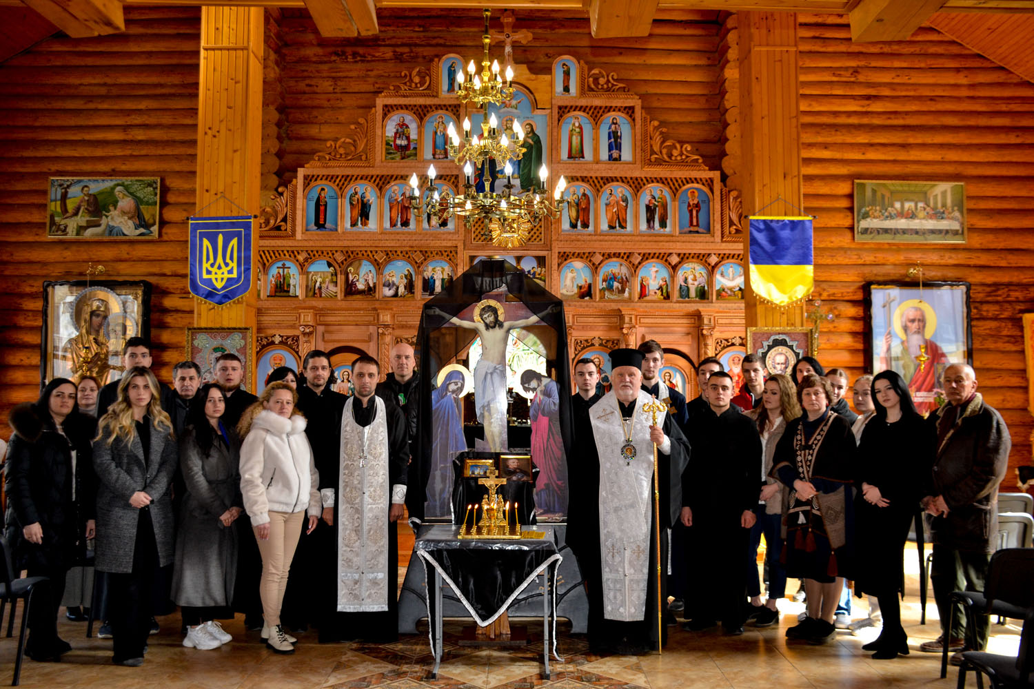 В кафедральному храмі ПЦУ в Ужгороді молитовно вшанували Івана Мазепу, Гетьмана України до 385-тої річниці від дня його народження