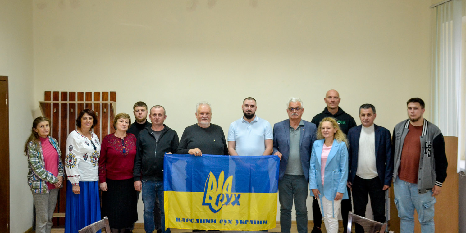 Головою Ужгородської районної організації НРУ обрано Олександра Білаша, а заступником голови – Владислава Семйона
