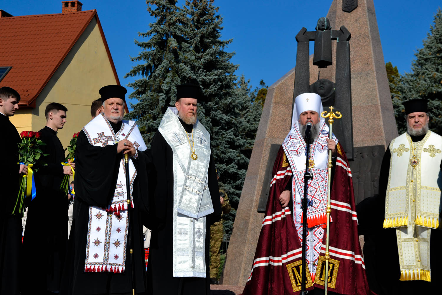 Блаженніший Митрополит Київський і всієї України Епіфаній Думенко в Ужгороді відслужив літію за загиблими українськими воїнами-захисниками