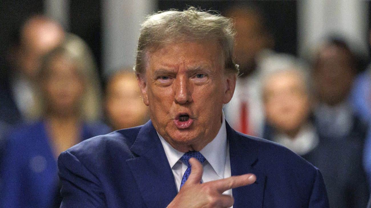 Трамп заявив про “невеликий прогрес” у припиненні війни в Україні