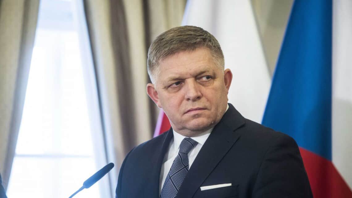 Словацькі психіатри і психологи вимагають відставки Роберта Фіцо