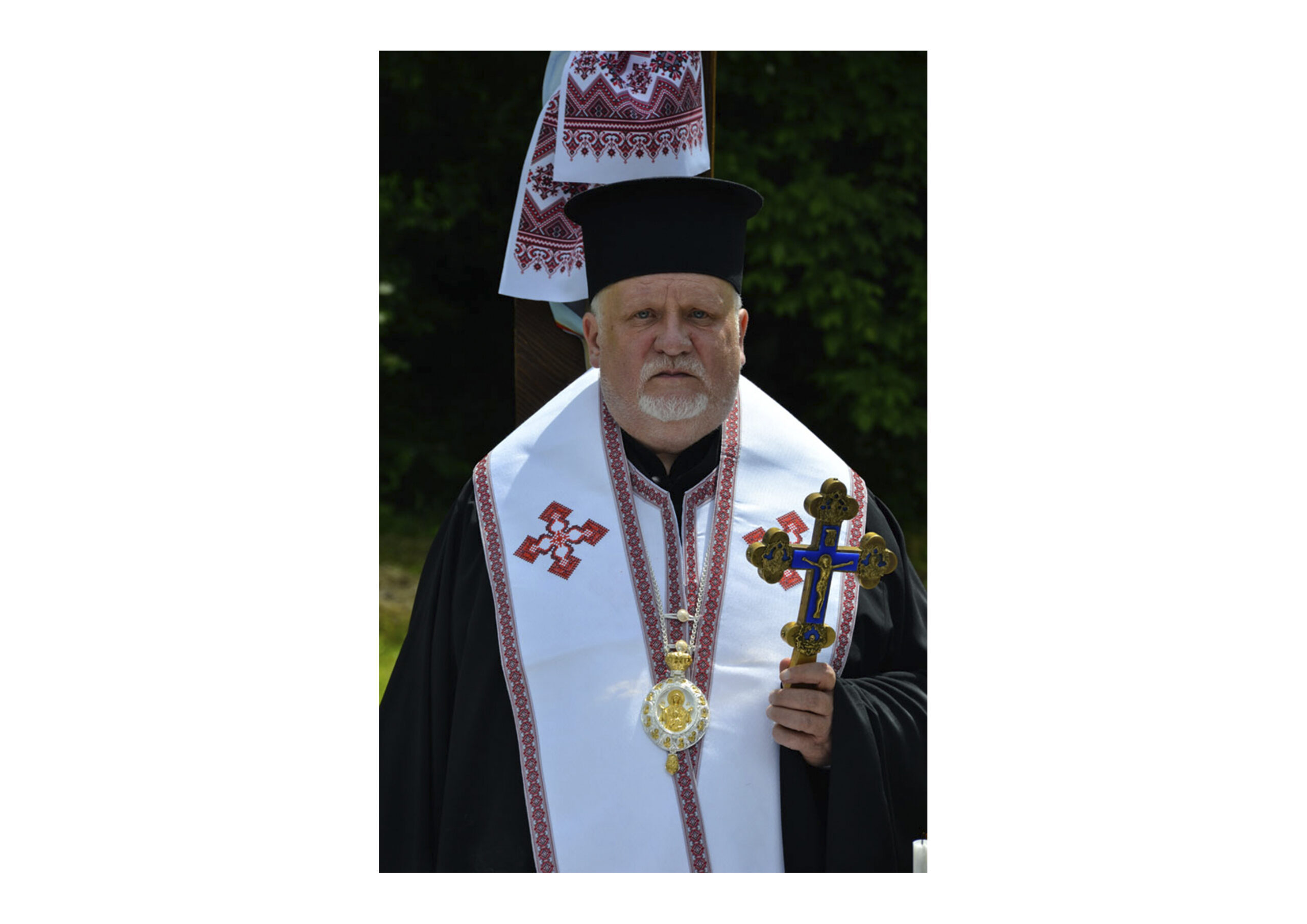 Єпископ Мукачівський і Карпатський Віктор Бедь відслужив молебень за перемогу і благополуччя в Україні до Дня Соборності України