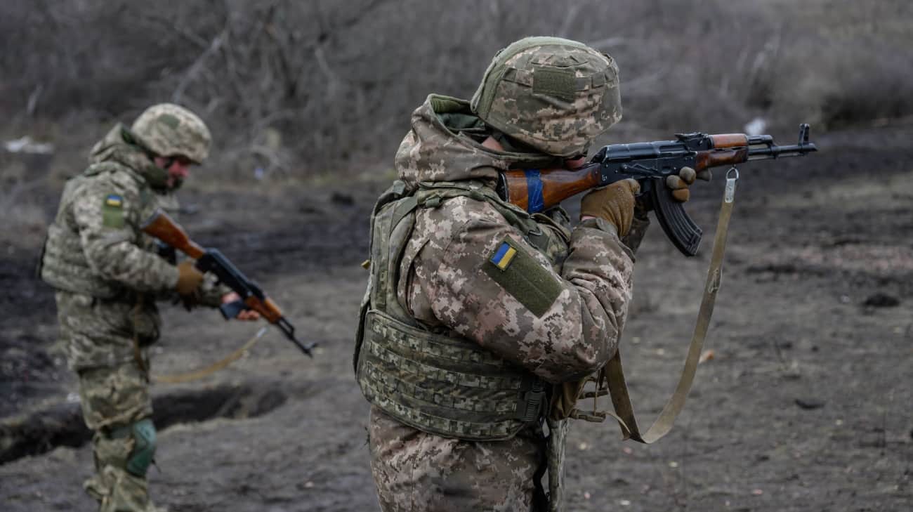 Мільйон за рік та іпотека: Зеленський розповів деталі контракту для 18-24 річних призовників