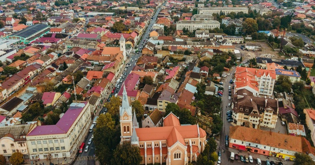 19 міст та селищ Закарпаття увійшли до переліку історичних населених місць України
