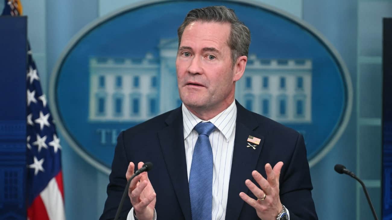 Радник Трампа заявив, що той – не Байден, щоб з ним можна було “таке провернути”