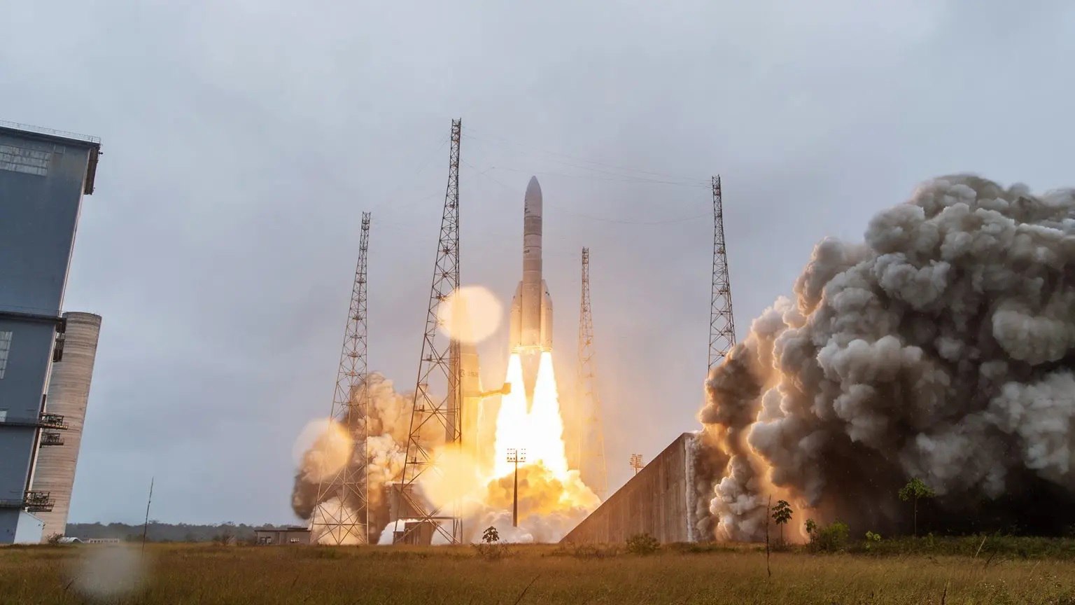 Франція вивела у космос розвідсупутник CSO-3 перед цим запропонувавши розвіддані Україні