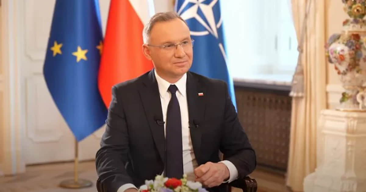 Президент Польщі: Україні доведеться піти на поступки у перемовинах щодо “миру”