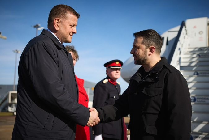Залужному довіряють 62% українців, Зеленському – 50,5%, – опитування СОЦИС. ІНФОГРАФІКА