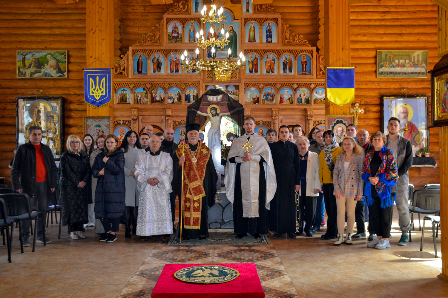 Єпископ Мукачівський і Карпатський Віктор Бедь відслужив молебень до святого Петра Конашевича-Сагайдачного, благовірного Гетьмана України, за перемогу, мир і благополуччя в Україні