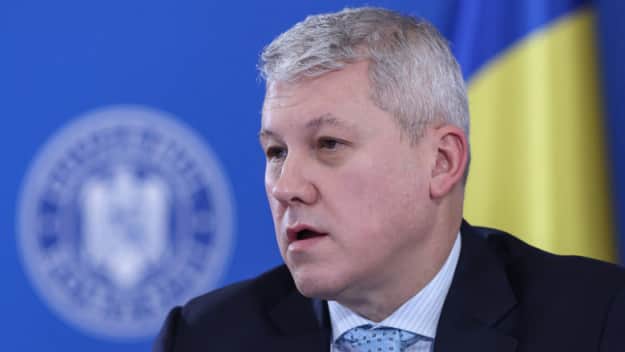 У Румунії тимчасовий президент призначив тимчасового прем’єра