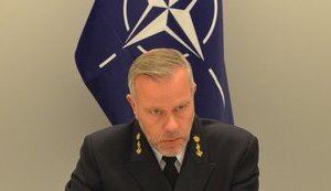 П’ята стаття договору НАТО не означає автоматичну військову відповідь у разі нападу Росії, – ексголова військового комітету НАТО Бауер