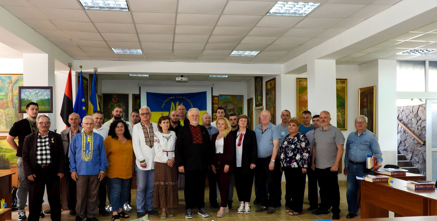 Звітно-виборна конференція Закарпатської крайової організації НРУ: оновлення керівного складу, політичні рішення та стратегічні ініціативи