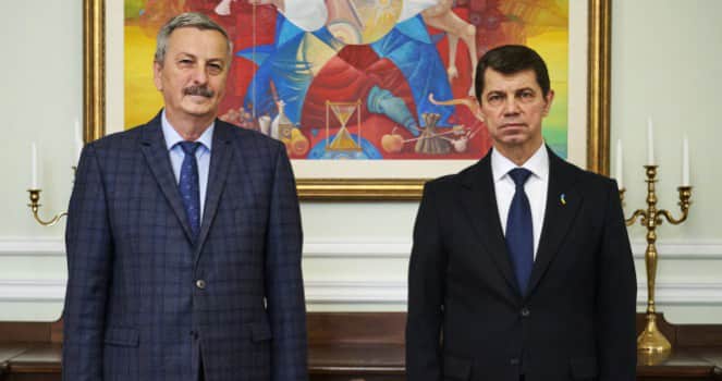 Україна викликала на розмову посла Угорщини