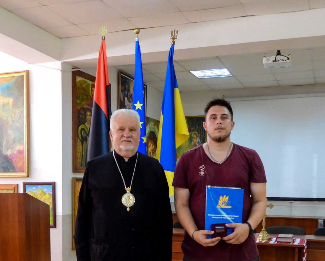 Громадсько-політичний діяч Ярослав Бідзіля удостоєний ордена «Хрест за Честь та Віру» з нагоди 35-річчя прийняття Декларації про державний суверенітет України