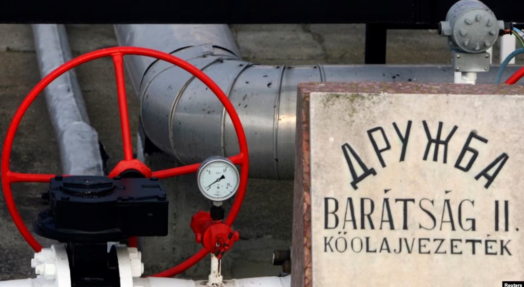 Угорщина і Словаччина звернулися до Єврокомісії після удару по нафтопроводу «Дружба»