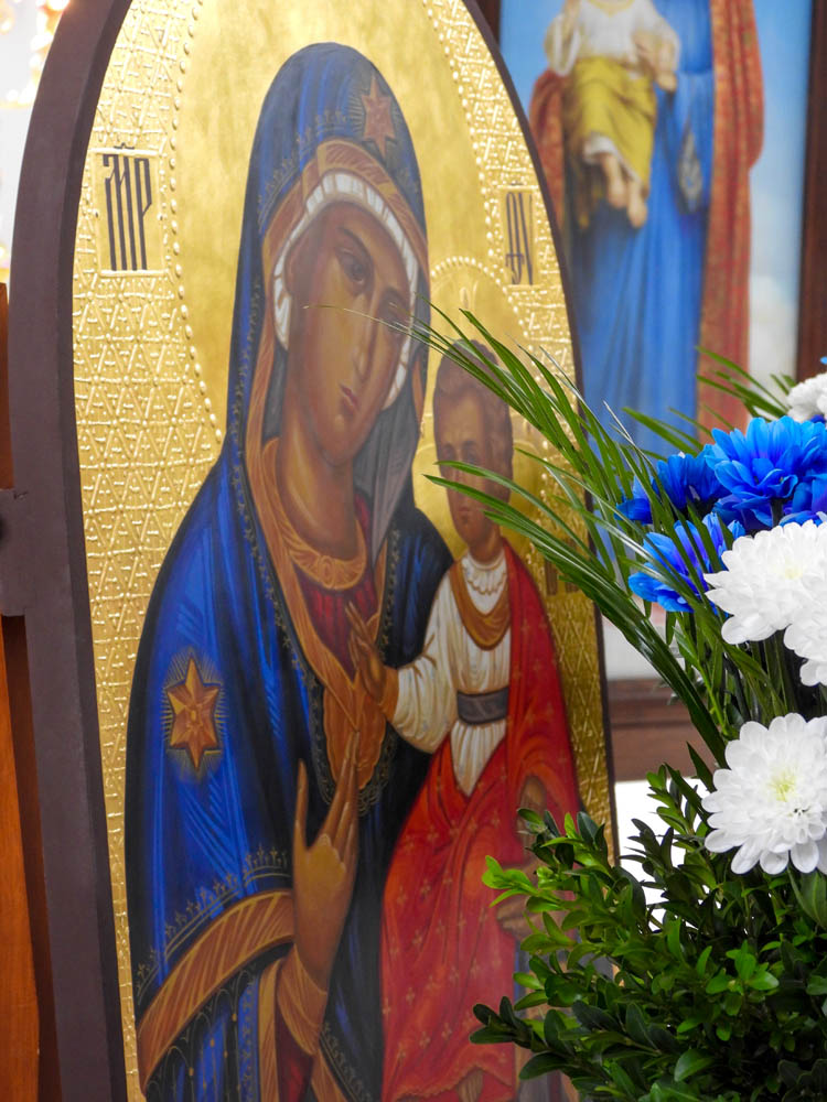 Єпископ Мукачівський і Карпатський Віктор Бедь освятив Лазещинську ікону Пресвятої Богородиці в с. Лазещина Рахівського району