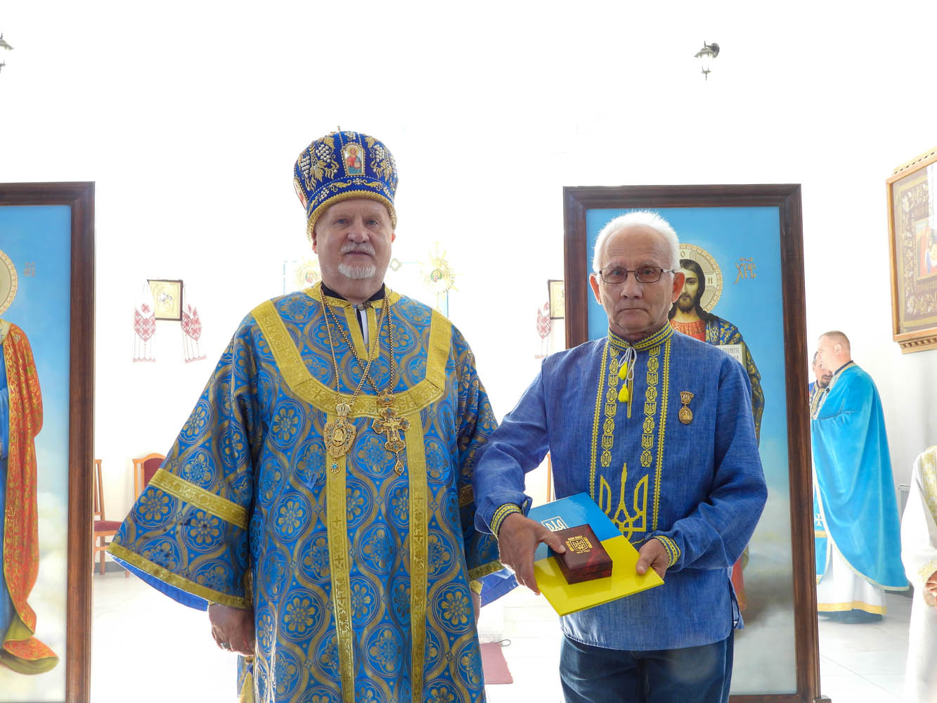Борець за незалежність України у ХХ столітті Степан Ковбаснюк нагороджений медаллю «Гетьмана України Павла Скоропадського» за заслуги перед народом та з нагоди 75-річчя від дня народження