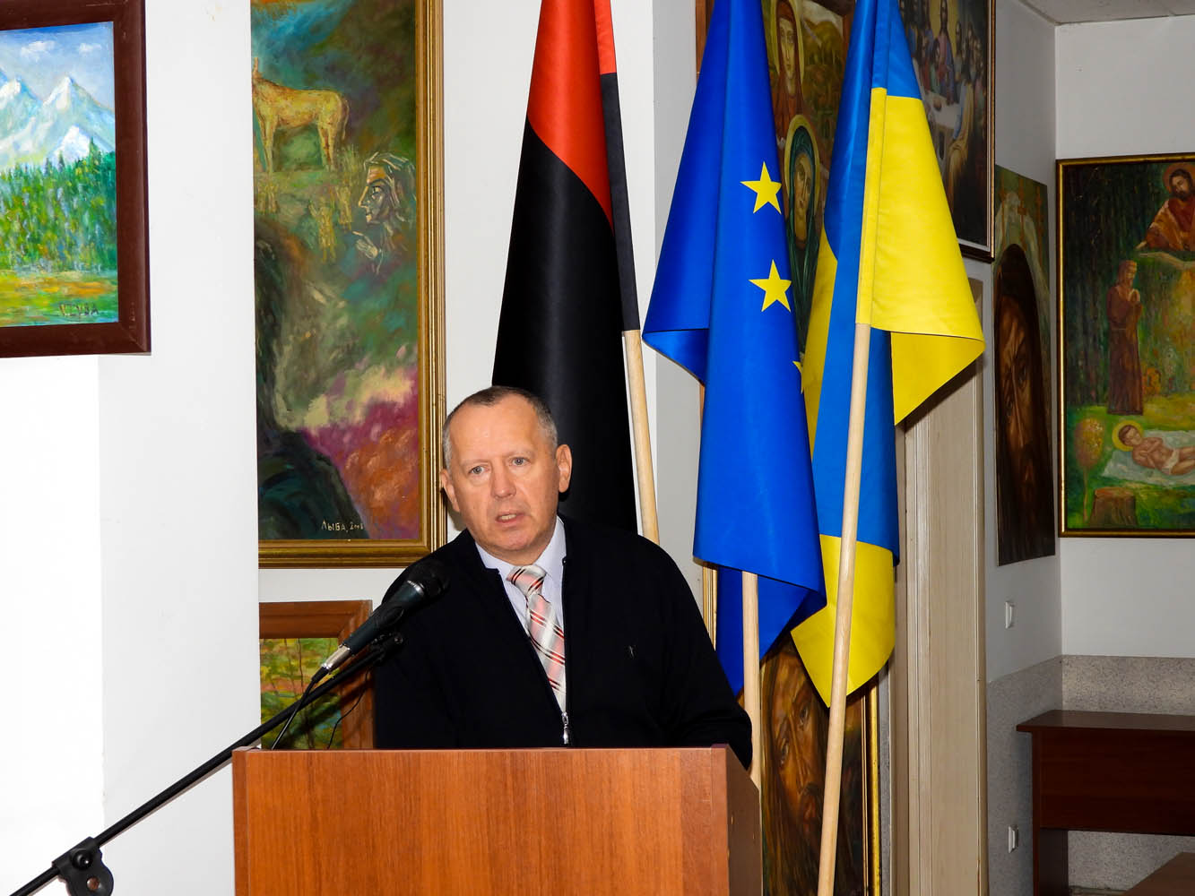 Професор Олександр Саган прочитав лекцію з актуальних питань релігійної ситуації в Україні для студентів КаУ ім. Августина Волошина та УУБА