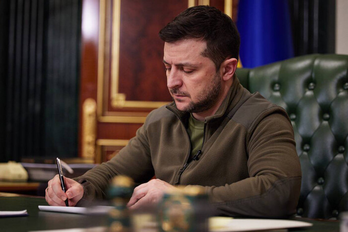 Реформа місцевого управління: підписано закон про контроль за рішеннями рад