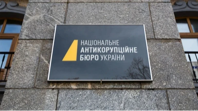 У “бек-офісі” Міндіча знайшли 527 досьє на детективів НАБУ, політиків і журналістів
