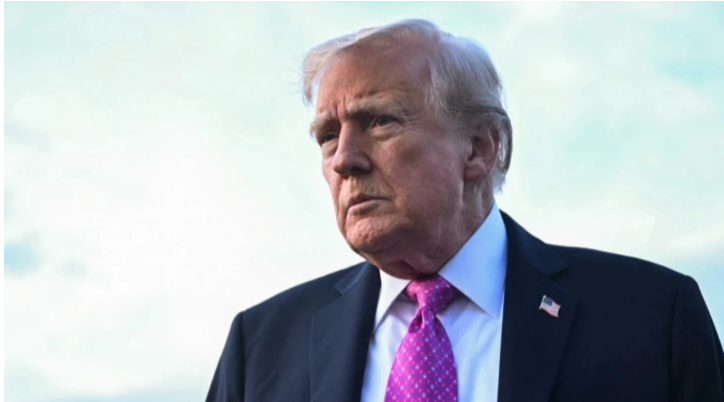Трамп: У Зеленського нічого немає, поки я це не схвалю