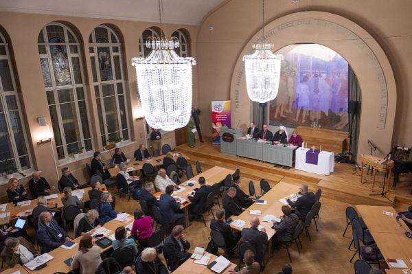 Кінець дипломатичного мовчання: європейські церкви офіційно визнали «русский мир» єрессю