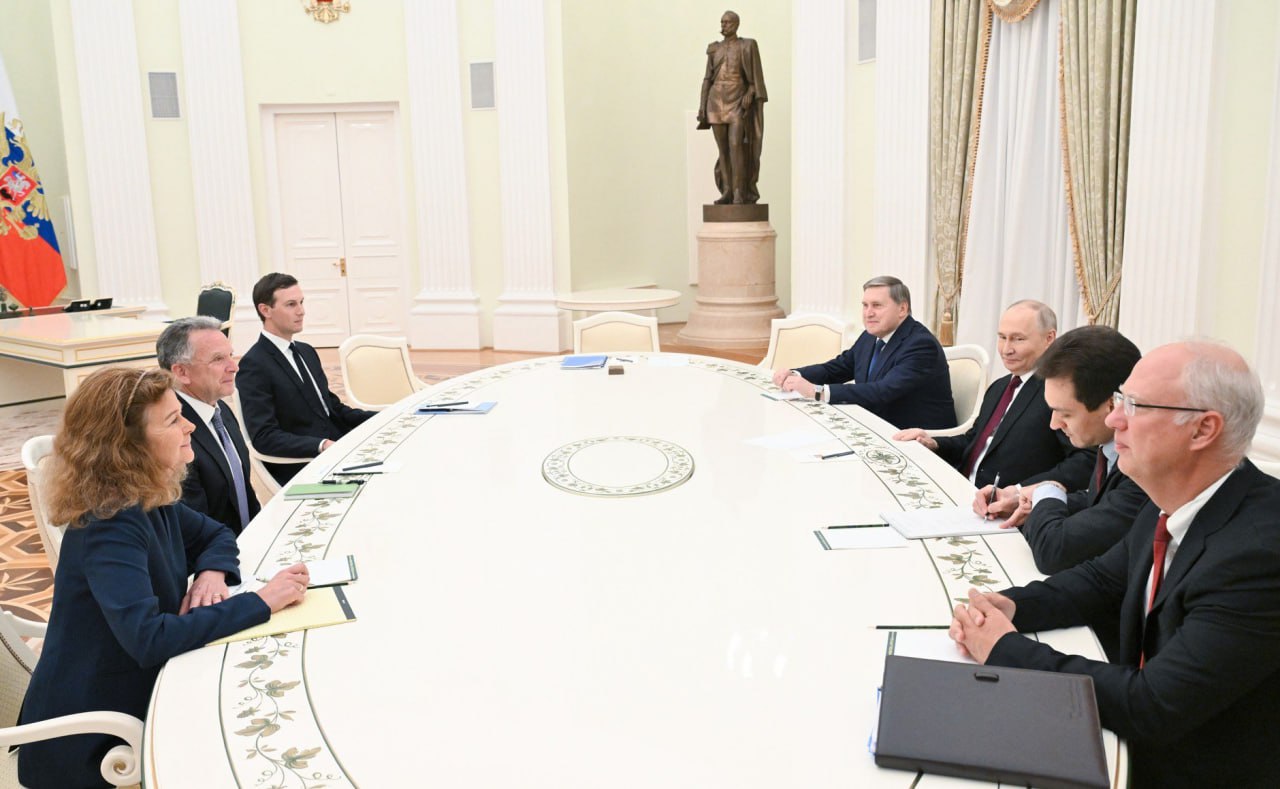 Росія готова говорити про мирний план США: Кремль назвав 5-годинні переговори «корисними»