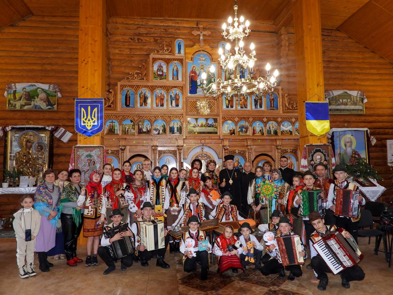 В Ужгороді пройшов V Закарпатський обласний фестиваль щедрівок та колядок «Різдвяна надія – 2026»