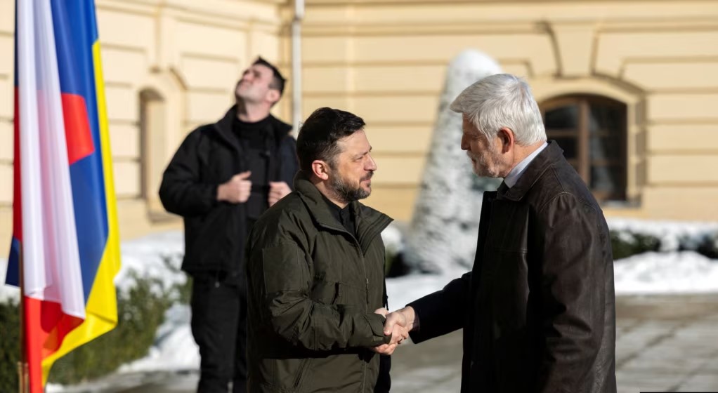Президент Чехії: Україні доведеться піти на болючі поступки